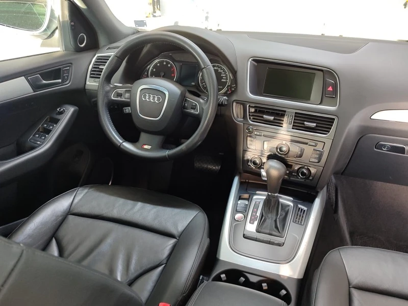 Audi Q5 3.2 V6, снимка 7 - Автомобили и джипове - 47668608