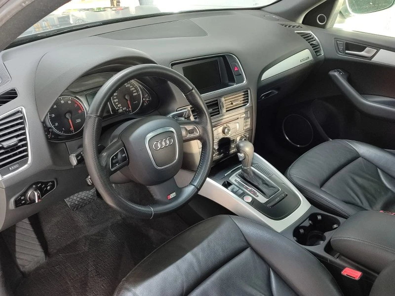 Audi Q5 3.2 V6, снимка 4 - Автомобили и джипове - 47668608