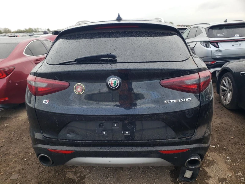 Alfa Romeo Stelvio Ti* 4x4* подгрев* ел.седалки* мулти-волан, снимка 5 - Автомобили и джипове - 48324369