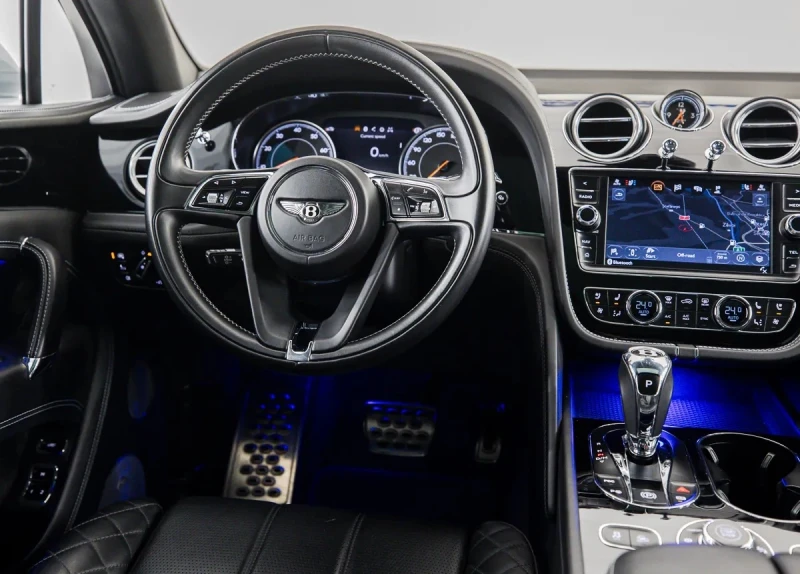 Bentley Bentayga 4.0 V8 AWD, снимка 7 - Автомобили и джипове - 52548991