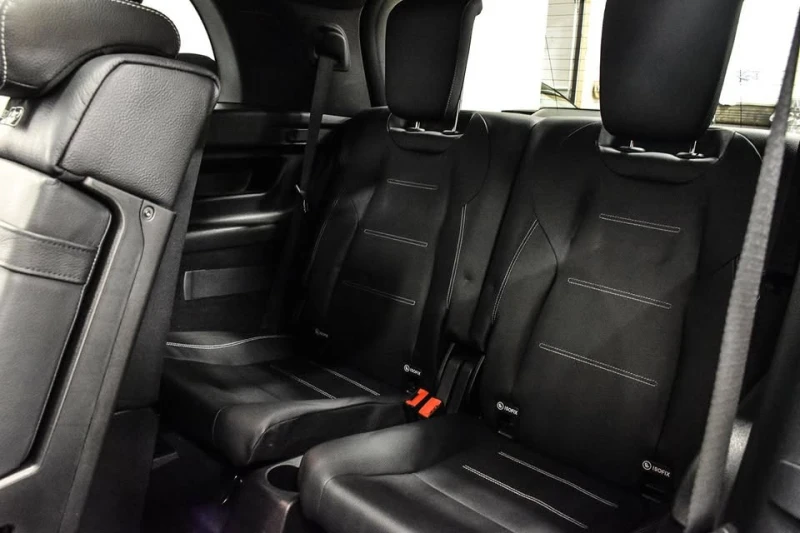 Mercedes-Benz GLB 250 AMG PACK * * CARFAX * * АВТОКРЕДИТ * * , снимка 17 - Автомобили и джипове - 53000715