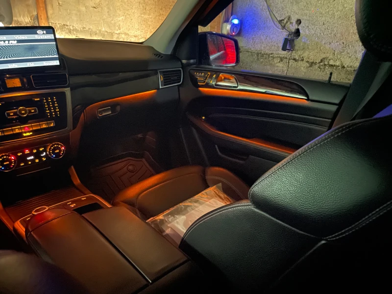 Mercedes-Benz ML 350, снимка 11 - Автомобили и джипове - 53130554