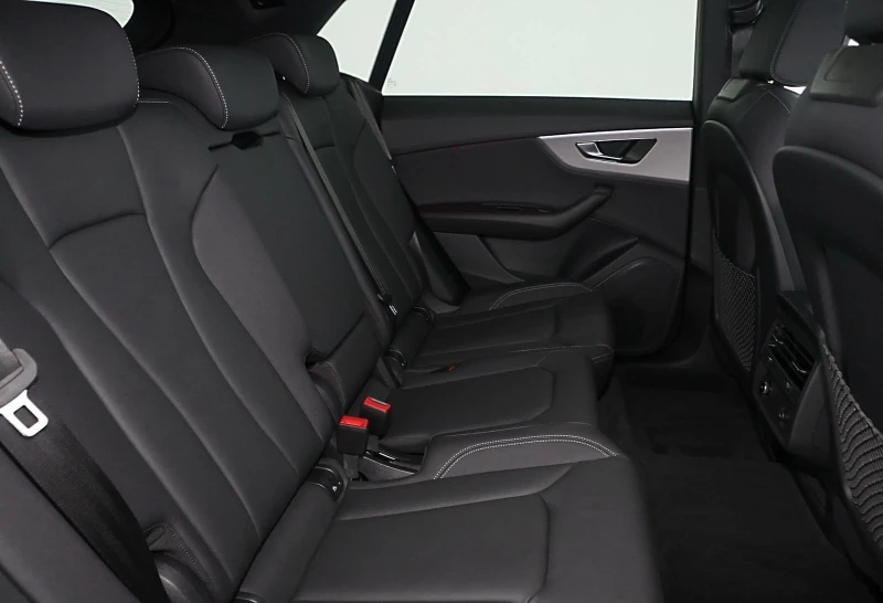 Audi Q8 50 TDI/FACELIFT/S-LINE/MATRIX/PANO/CAMERA/, снимка 12 - Автомобили и джипове - 53324334