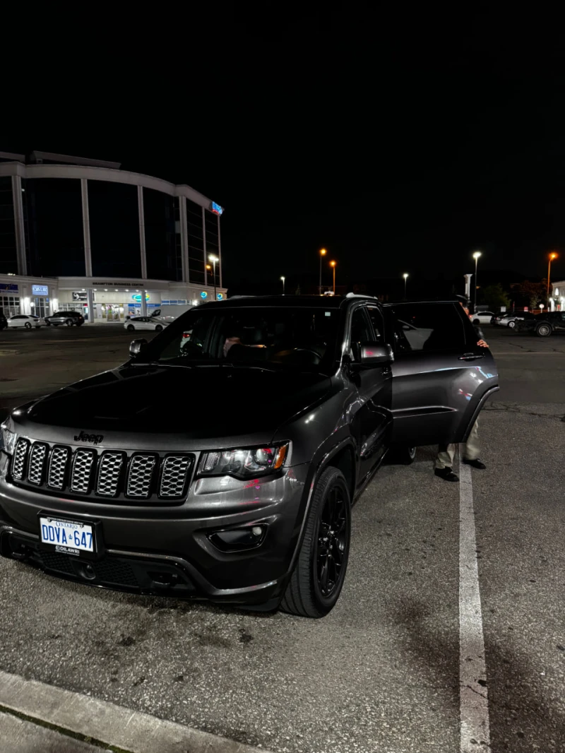 Jeep Grand cherokee * АВТО КРЕДИТ* ЦЕНА ДО БГ * СЕРВИЗНА ИСТОРИЯ * , снимка 6 - Автомобили и джипове - 53520158