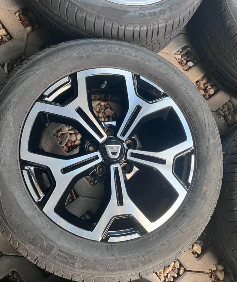 Dacia Duster 1.3 Tce 131к.с., снимка 10 - Автомобили и джипове - 53560595