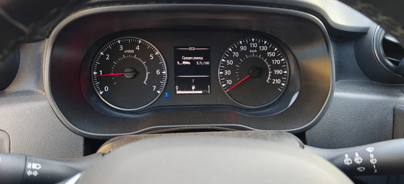 Dacia Duster 1.3 Tce 131к.с., снимка 14 - Автомобили и джипове - 53560595