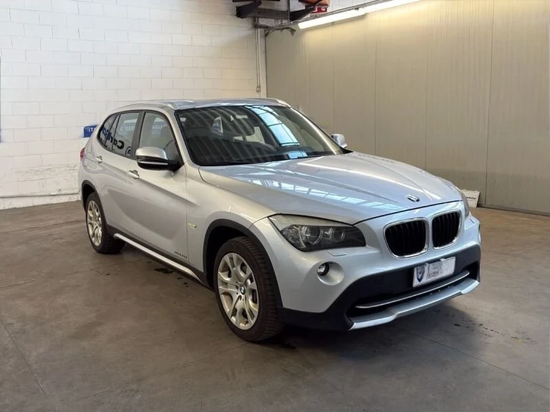 BMW X1 * 2.0* xDrive* Автоматик* Сервизна История* , снимка 2 - Автомобили и джипове - 54605951