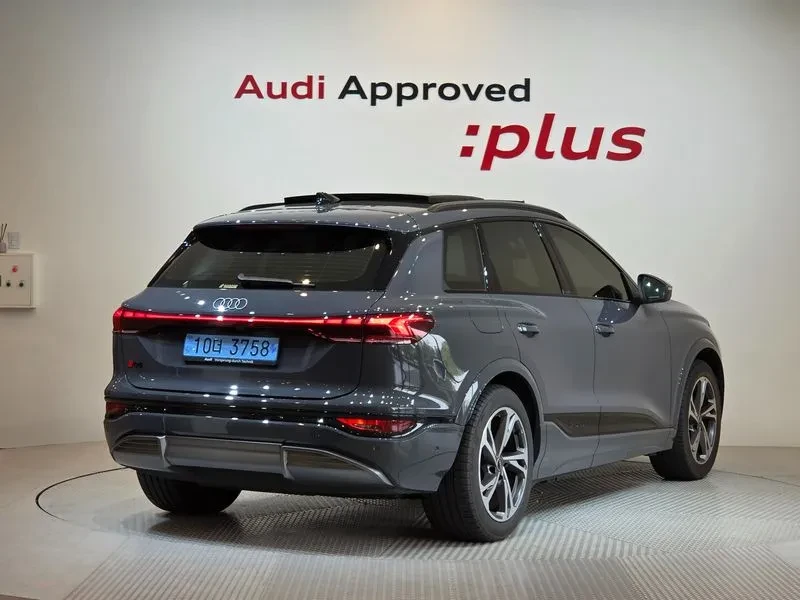 Audi Q6 PERFORMANCE | 360 CAM* ПОДГРЕВ* ОБДУХВАНЕ* , снимка 3 - Автомобили и джипове - 56738861