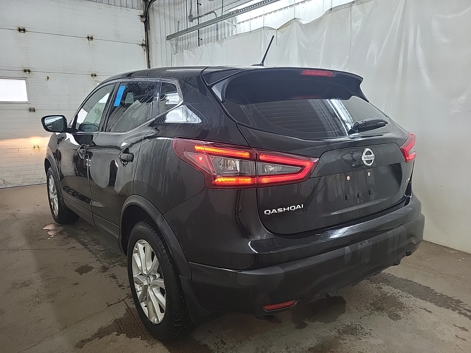 Nissan Qashqai * S * CARFAX * ОПЦИЯ ЗА ФИНАНСИРАНЕ  - изображение 3