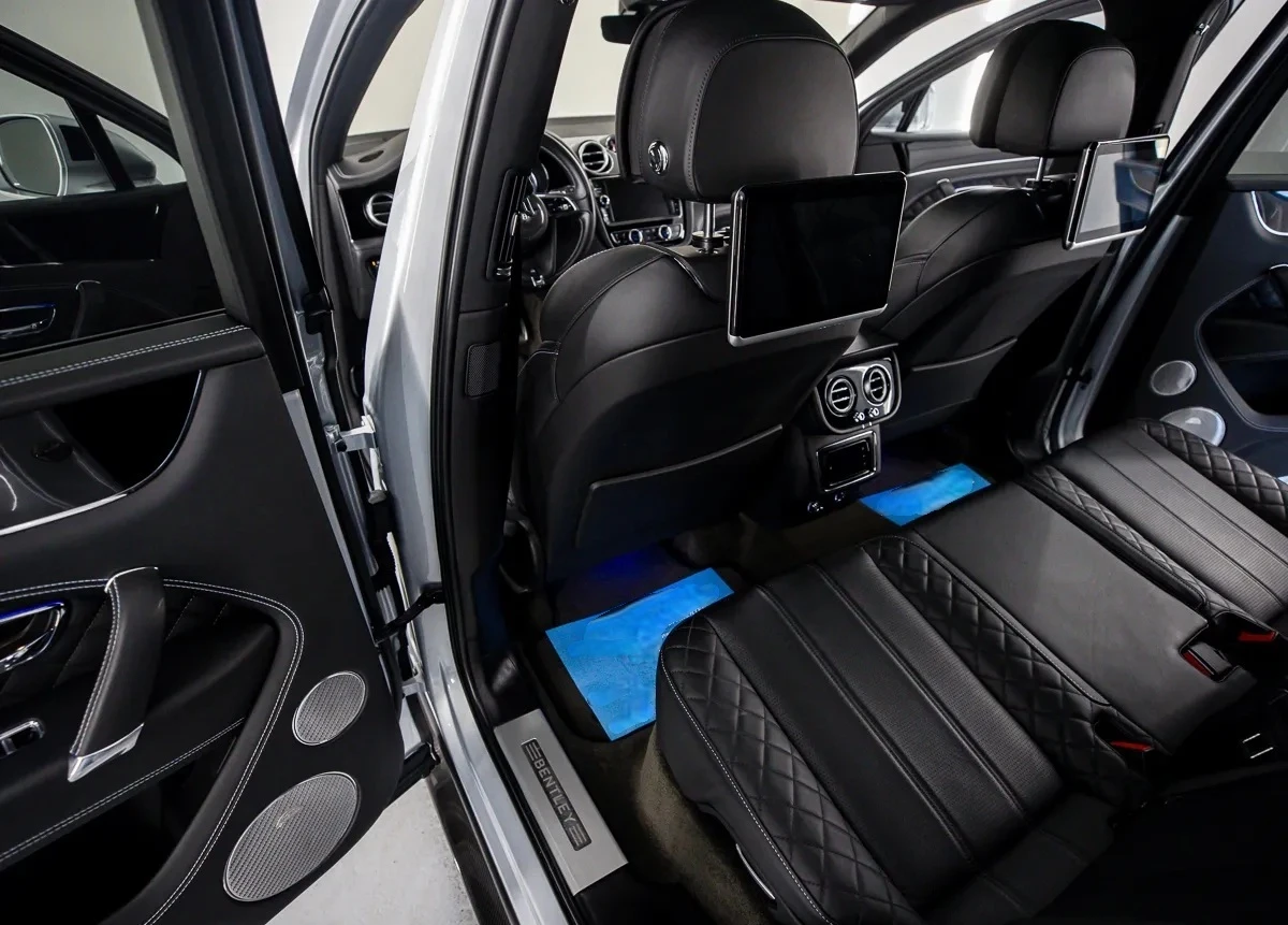 Bentley Bentayga 4.0 V8 AWD - изображение 6