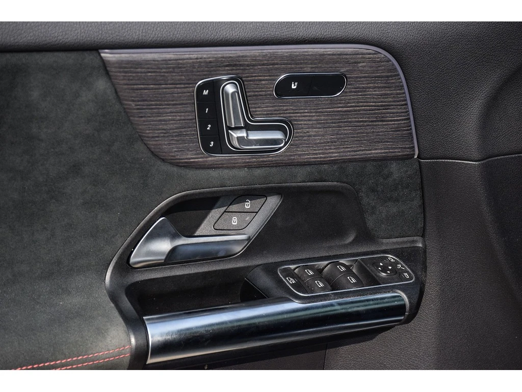 Mercedes-Benz GLA 250 AMG PACK * * CARFAX * *   * *  | Mobile.bg   12