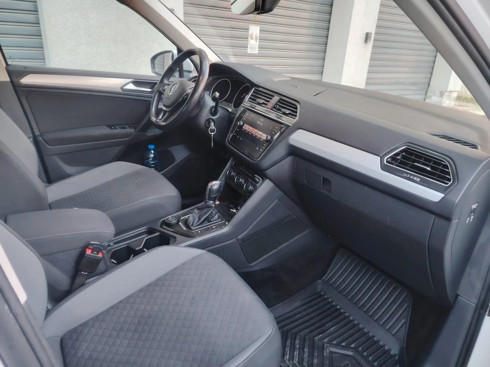 VW Tiguan 2.0 TDI 4motion 100 000км , снимка 10 - Автомобили и джипове - 53803578