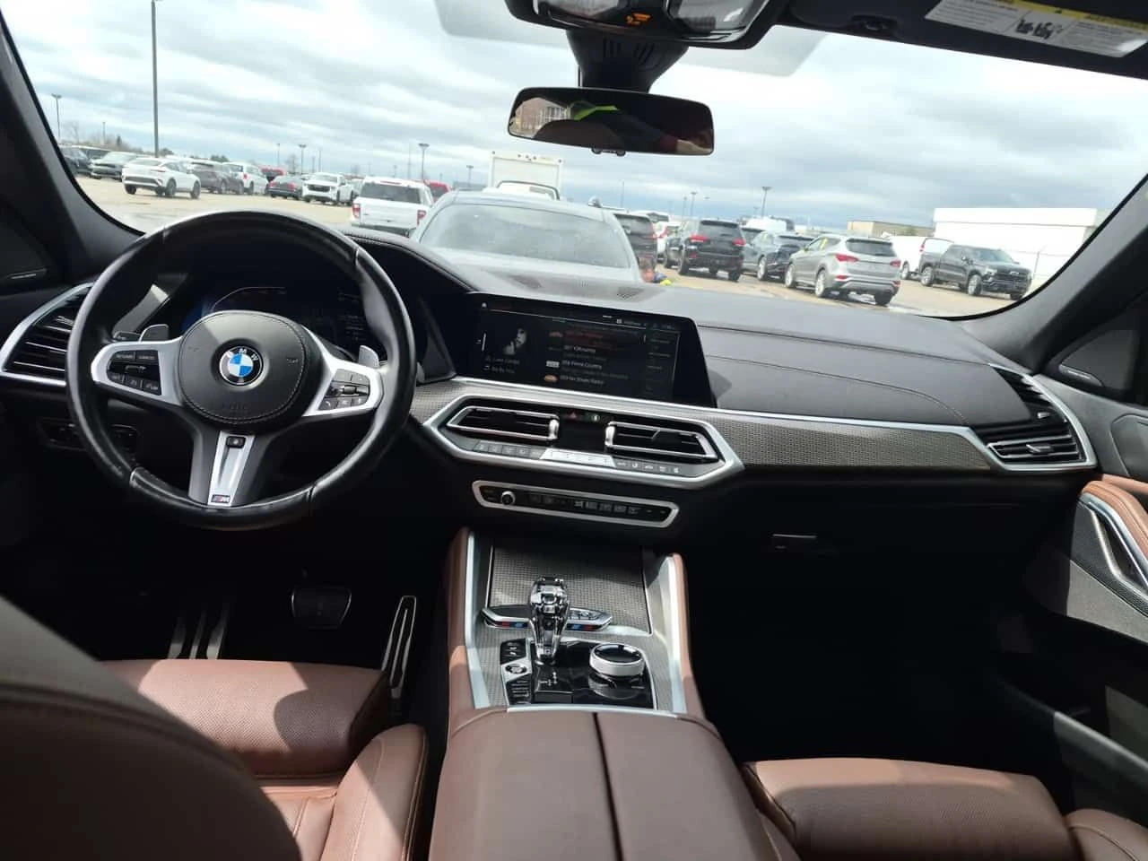 BMW X6 * XDRIVE40I * ОБДУХВАНЕ* H/K* PANO* 2 КЛЮЧА , снимка 10 - Автомобили и джипове - 54185720