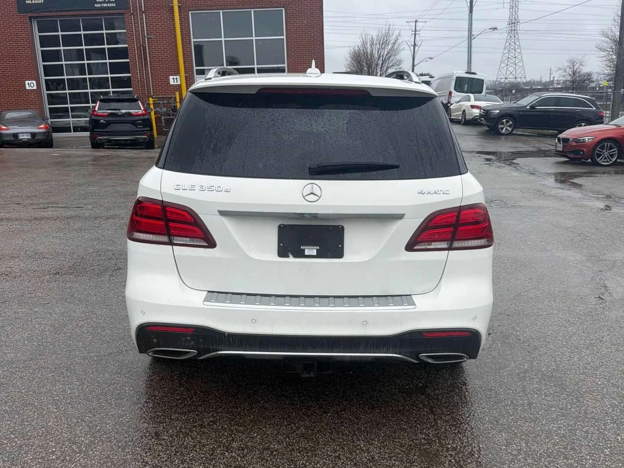 Mercedes-Benz GLE 350 d * HARMAN/KARDON* PANORAMA* , снимка 4 - Автомобили и джипове - 54527877