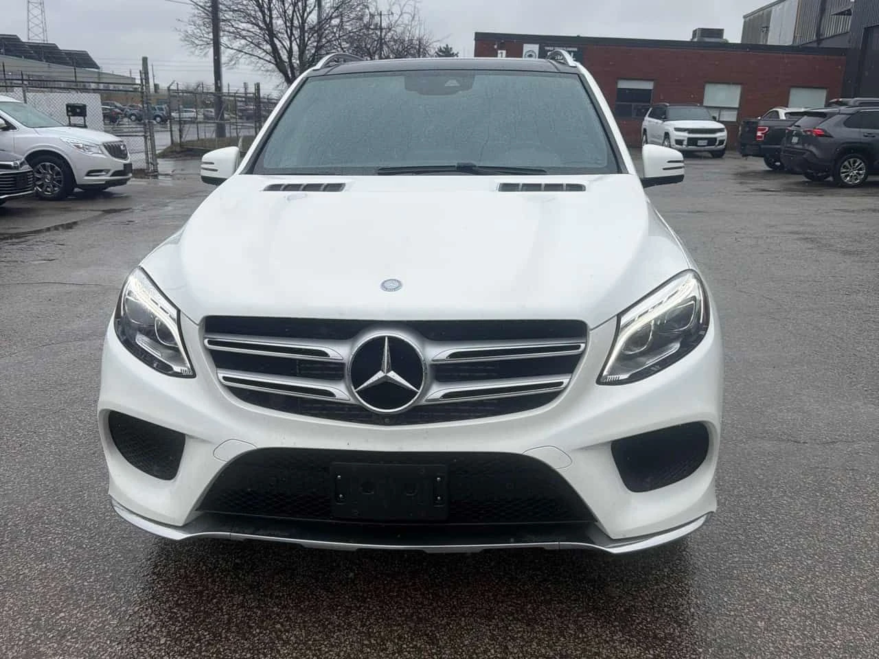 Mercedes-Benz GLE 350 d * HARMAN/KARDON* PANORAMA* , снимка 6 - Автомобили и джипове - 54527877