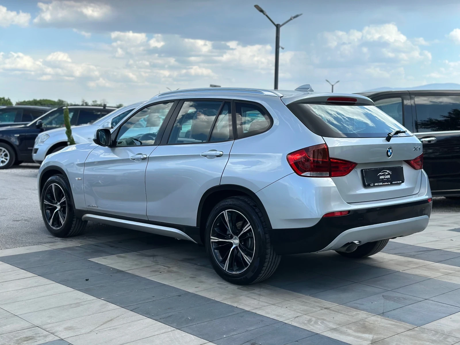 BMW X1 * 2.0* xDrive* Автоматик* Сервизна История* , снимка 4 - Автомобили и джипове - 54605951