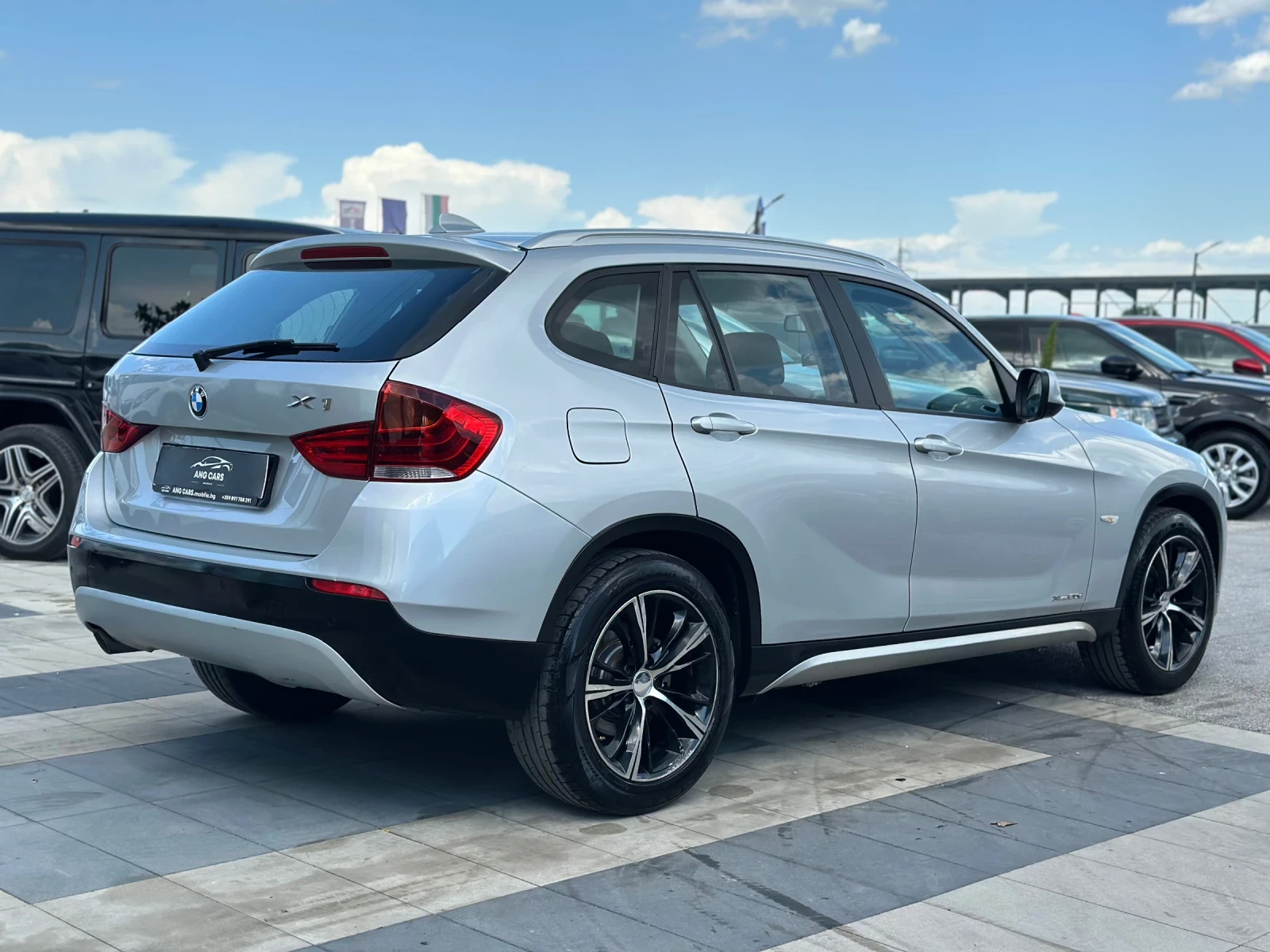 BMW X1 * 2.0* xDrive* Автоматик* Сервизна История* , снимка 5 - Автомобили и джипове - 54605951