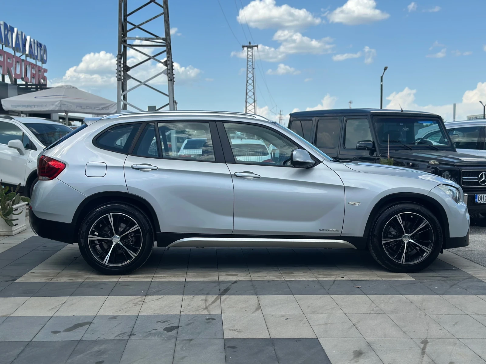 BMW X1 * 2.0* xDrive* Автоматик* Сервизна История* , снимка 7 - Автомобили и джипове - 54605951