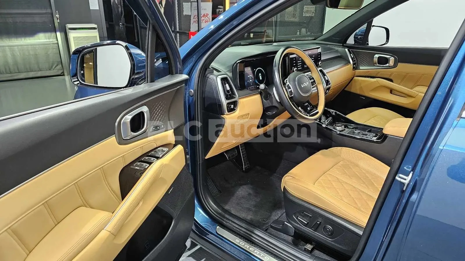 Kia Sorento * SIGNATURE* AWD* DIS* 360* HUD* ОБДУХВАНЕ* , снимка 16 - Автомобили и джипове - 55138740