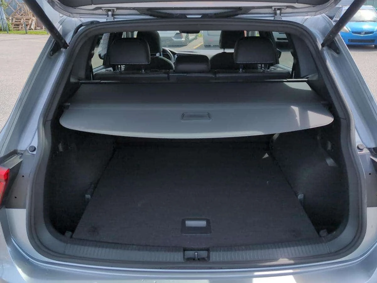 VW Tiguan * Highline R Line 4MOTION * CARFAX * , снимка 8 - Автомобили и джипове - 55278056
