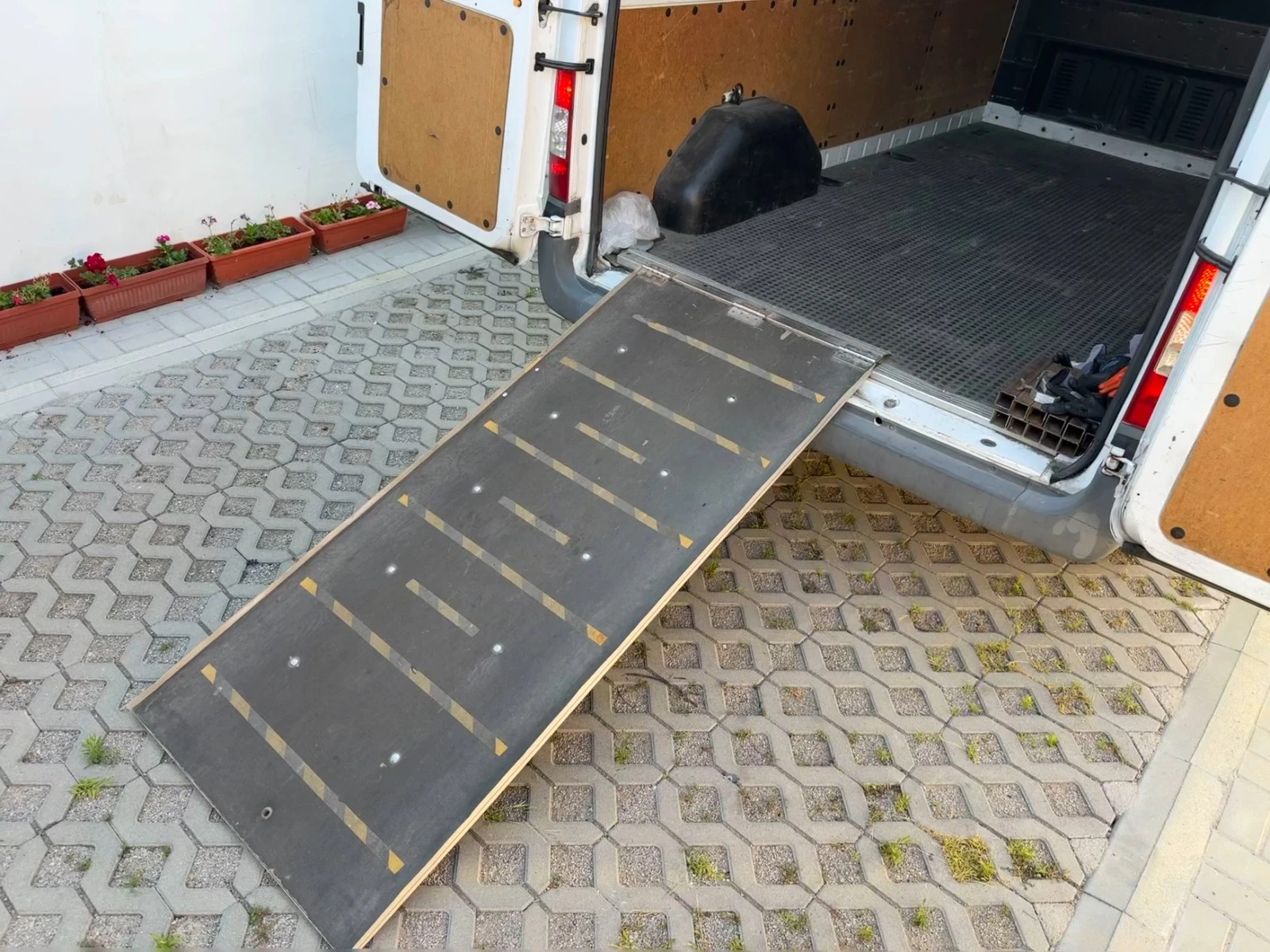 Ford Transit 350L, снимка 8 - Бусове и автобуси - 55619203