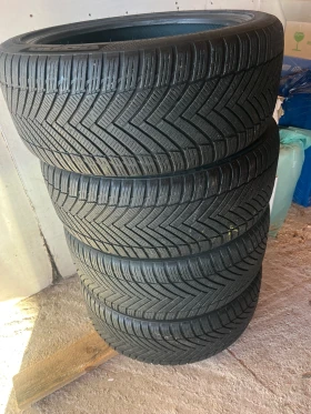 Гуми Всесезонни 255/40R20, снимка 1