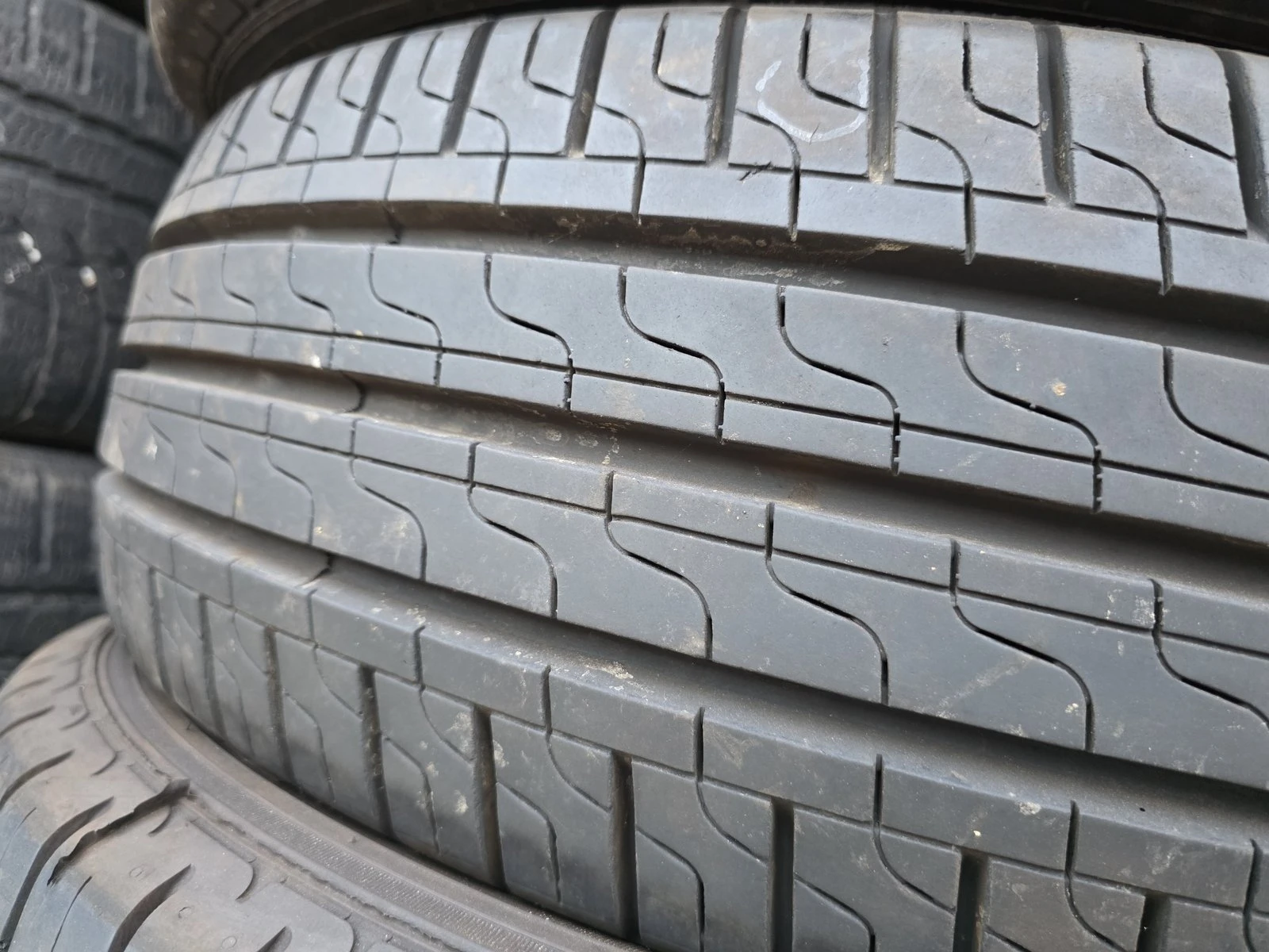 Гуми Летни 215/65R16, снимка 3 - Гуми и джанти - 56731022