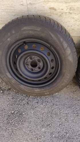 Гуми с джанти Falken 215/70R16, снимка 2 - Гуми и джанти - 52500865