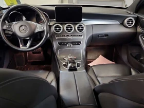 Mercedes-Benz C 300 * CARFAX * PANORAMA* 2 КЛЮЧА* , снимка 10 - Автомобили и джипове - 53659585