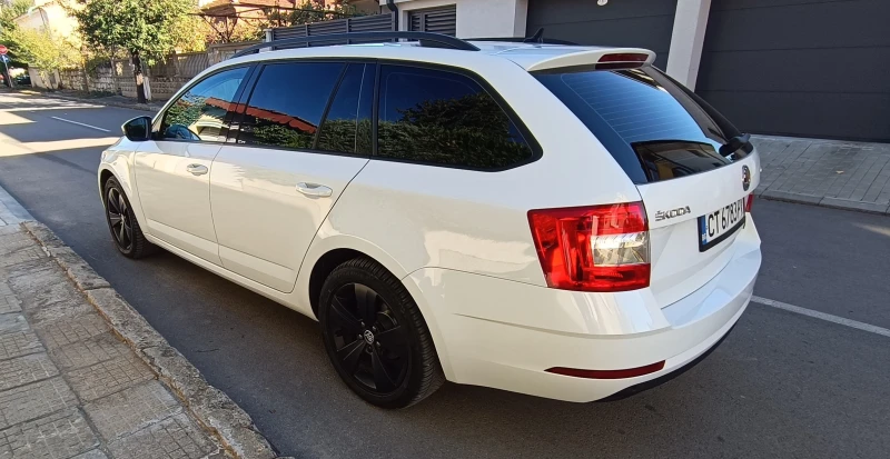 Skoda Octavia 2.0 TDI-AT-7, снимка 5 - Автомобили и джипове - 47439488