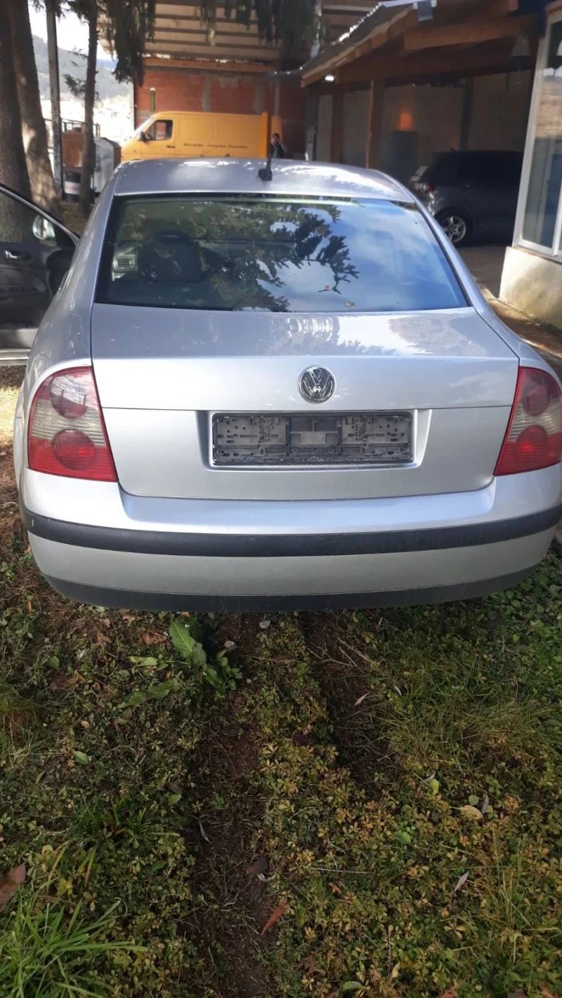 VW Passat 1.9TDI, снимка 2 - Автомобили и джипове - 48077167