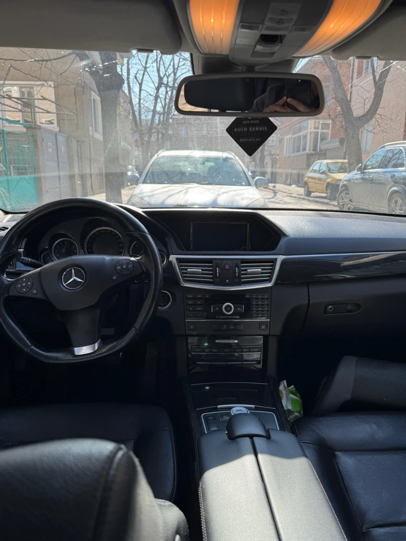 Mercedes-Benz E 300 V6, снимка 12 - Автомобили и джипове - 49328800