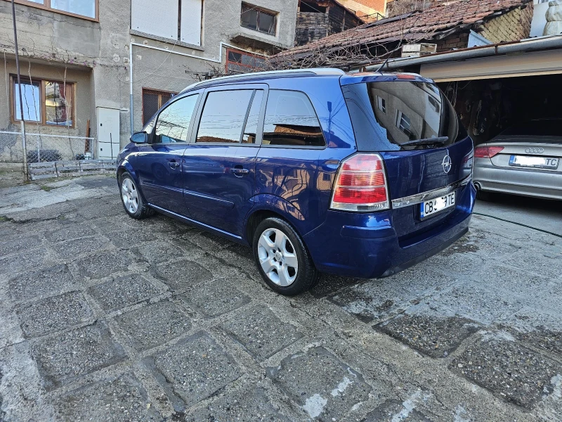 Opel Zafira 2.2 Direct ГАЗ/Бензин, снимка 4 - Автомобили и джипове - 49415901