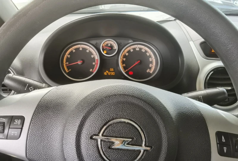 Opel Corsa B/GPL 2010 1.2 КЛИМАТИК , снимка 10 - Автомобили и джипове - 51481138