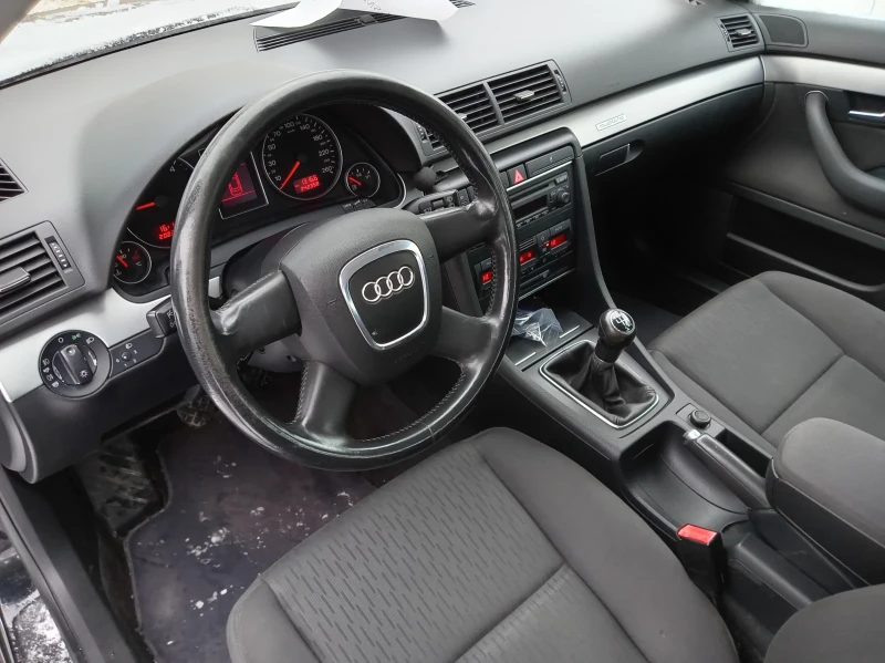 Audi A4 2, 0 TDI Quattro , снимка 15 - Автомобили и джипове - 52101434