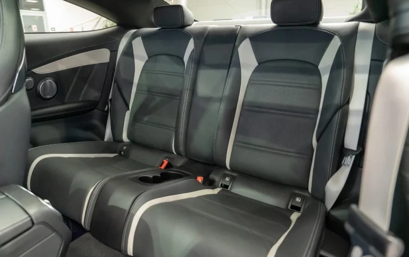 Mercedes-Benz C 63 AMG S Coupe, снимка 8 - Автомобили и джипове - 52875158