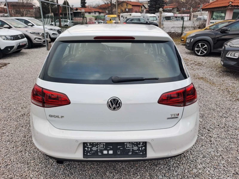 VW Golf 1.6 TDI, снимка 5 - Автомобили и джипове - 52914023