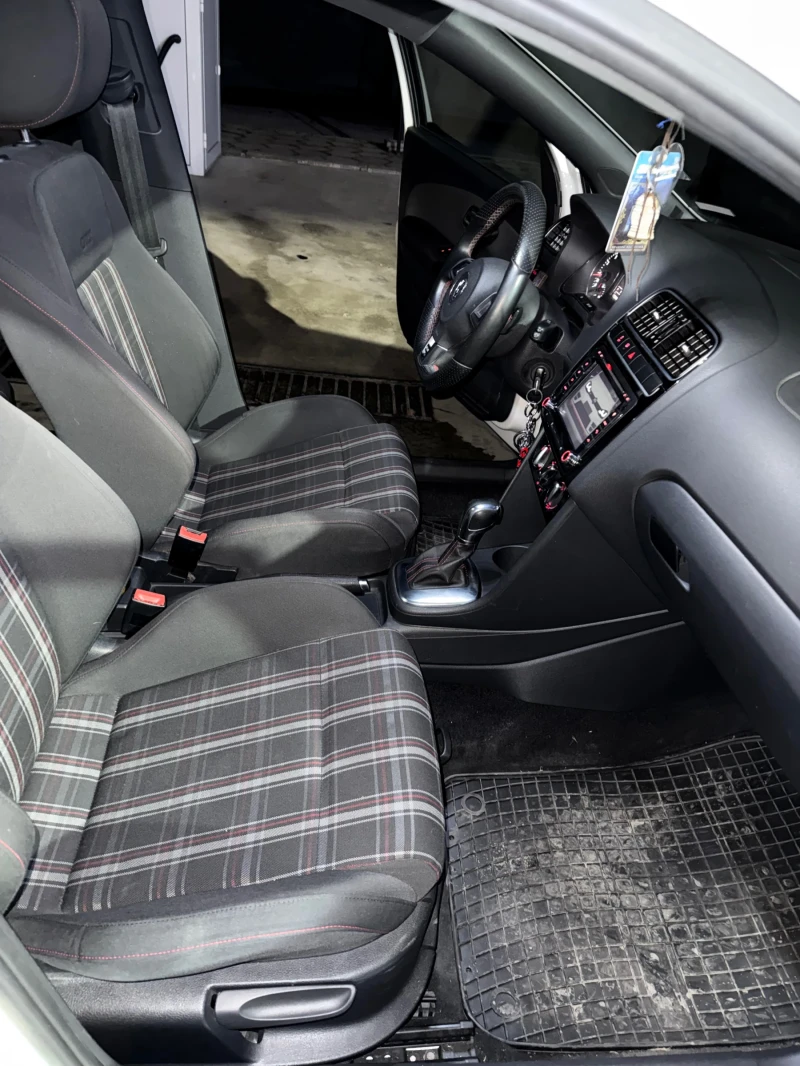 VW Polo, снимка 5 - Автомобили и джипове - 52931734