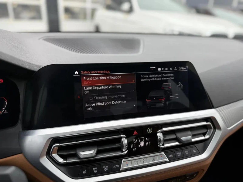 BMW 330 М пакет* Пано* Подгрев* CarPlay* Камера, снимка 16 - Автомобили и джипове - 53179032
