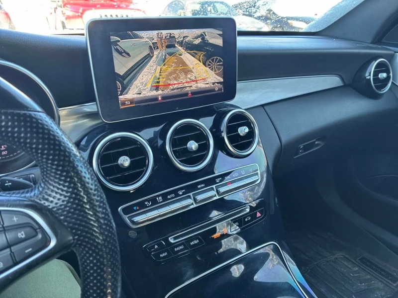 Mercedes-Benz C 300 * CARFAX * БЕЗ ПЪРВОНАЧАЛНА ВНОСКА, снимка 9 - Автомобили и джипове - 53182837