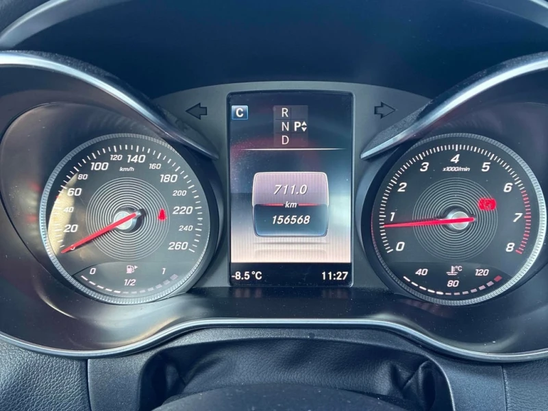 Mercedes-Benz C 300 * CARFAX * БЕЗ ПЪРВОНАЧАЛНА ВНОСКА, снимка 8 - Автомобили и джипове - 53182837