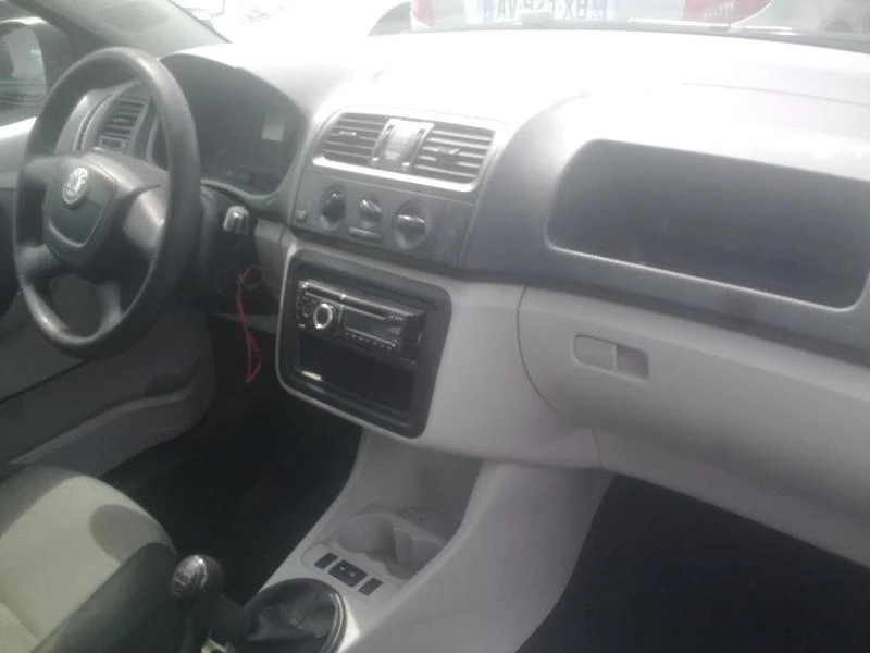 Skoda Fabia 1.2i /1.4TDi, снимка 11 - Автомобили и джипове - 14914060