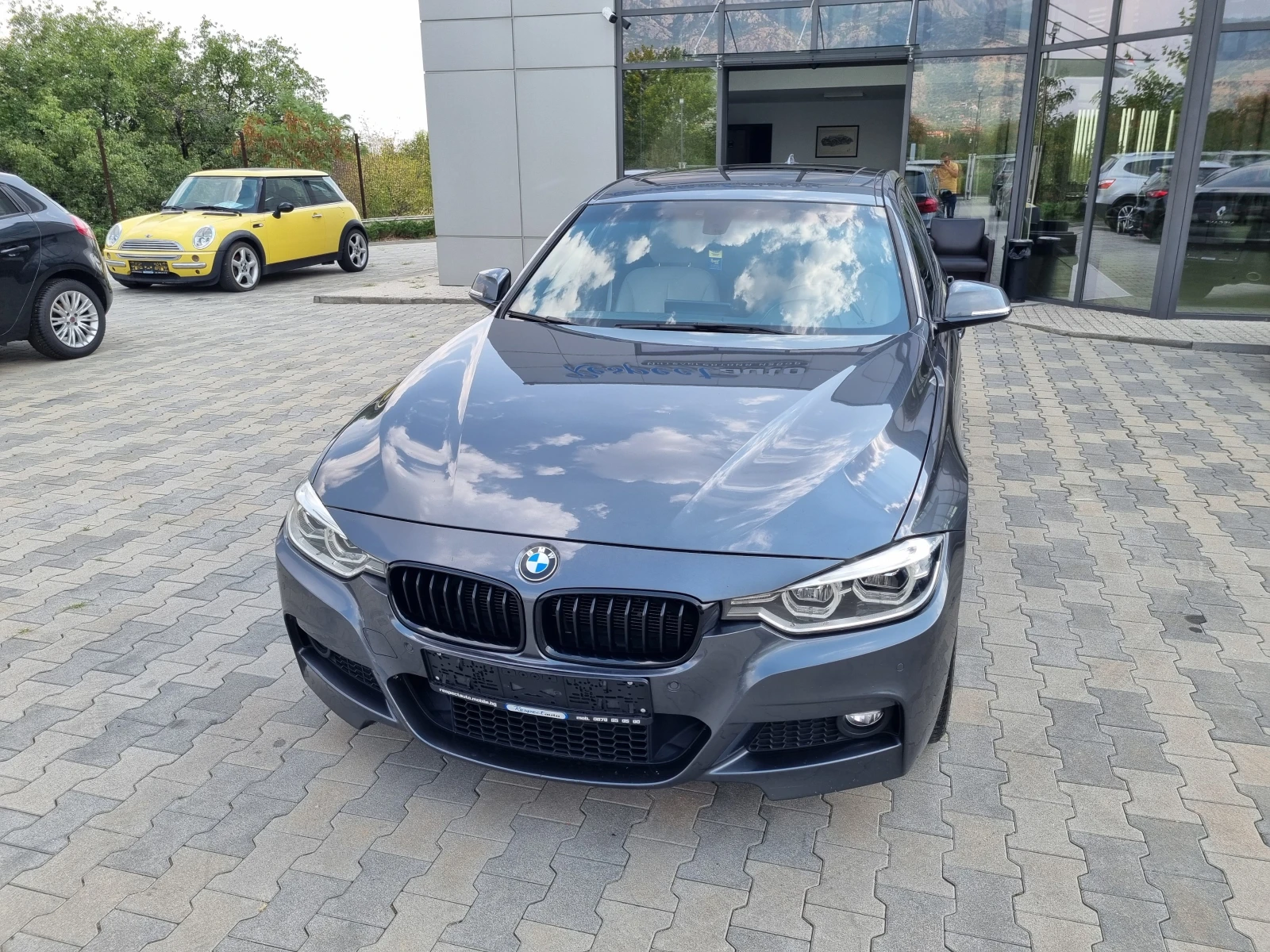 BMW 330 XD-M SPORT* ZF8* LED= ПАНОРАМА* СЕРВИЗНА ИСТОРИЯ в - изображение 3