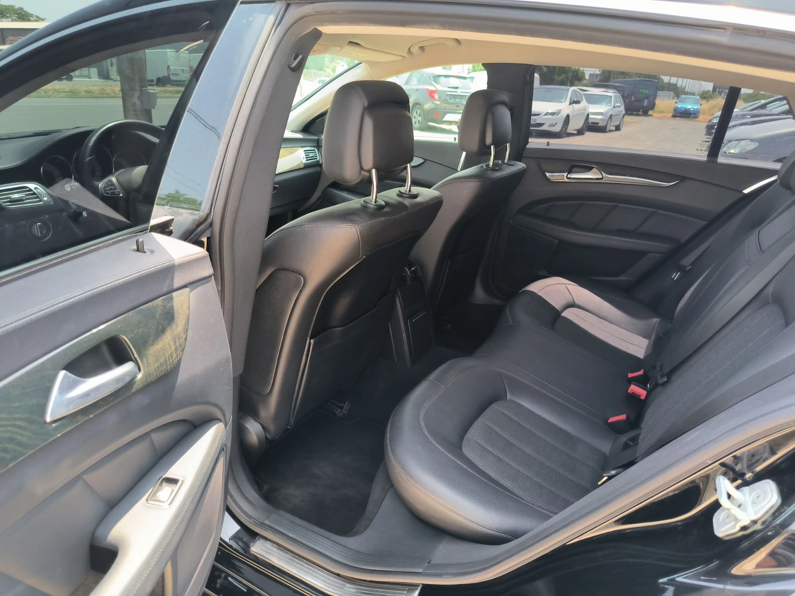 Mercedes-Benz CLS 350 3.0d-Euro-6B-Bluetec-4Matic | Mobile.bg — изображение 16
