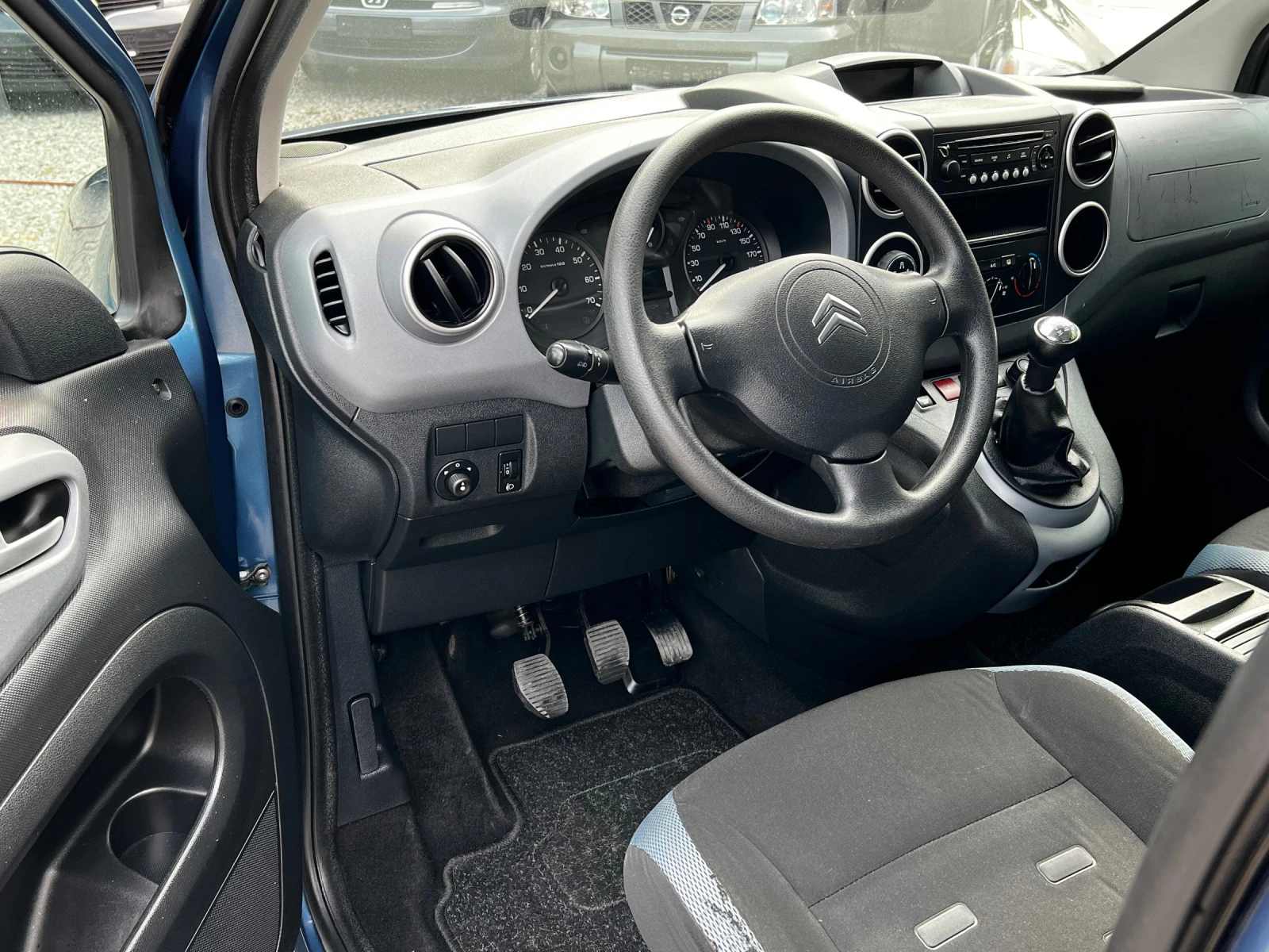 Citroen Berlingo 1, 6i 16V XTR - изображение 8