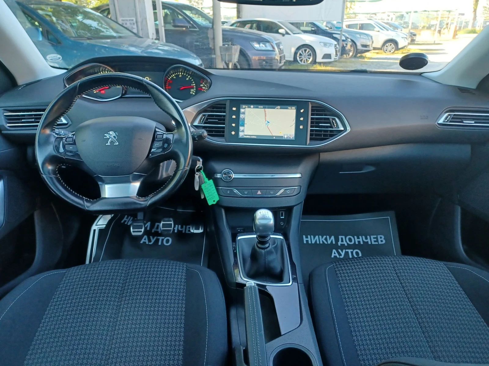 Peugeot 308 1.6-120HDI! FACELIFT! NAVI! PANORAMA!FULL! - изображение 9