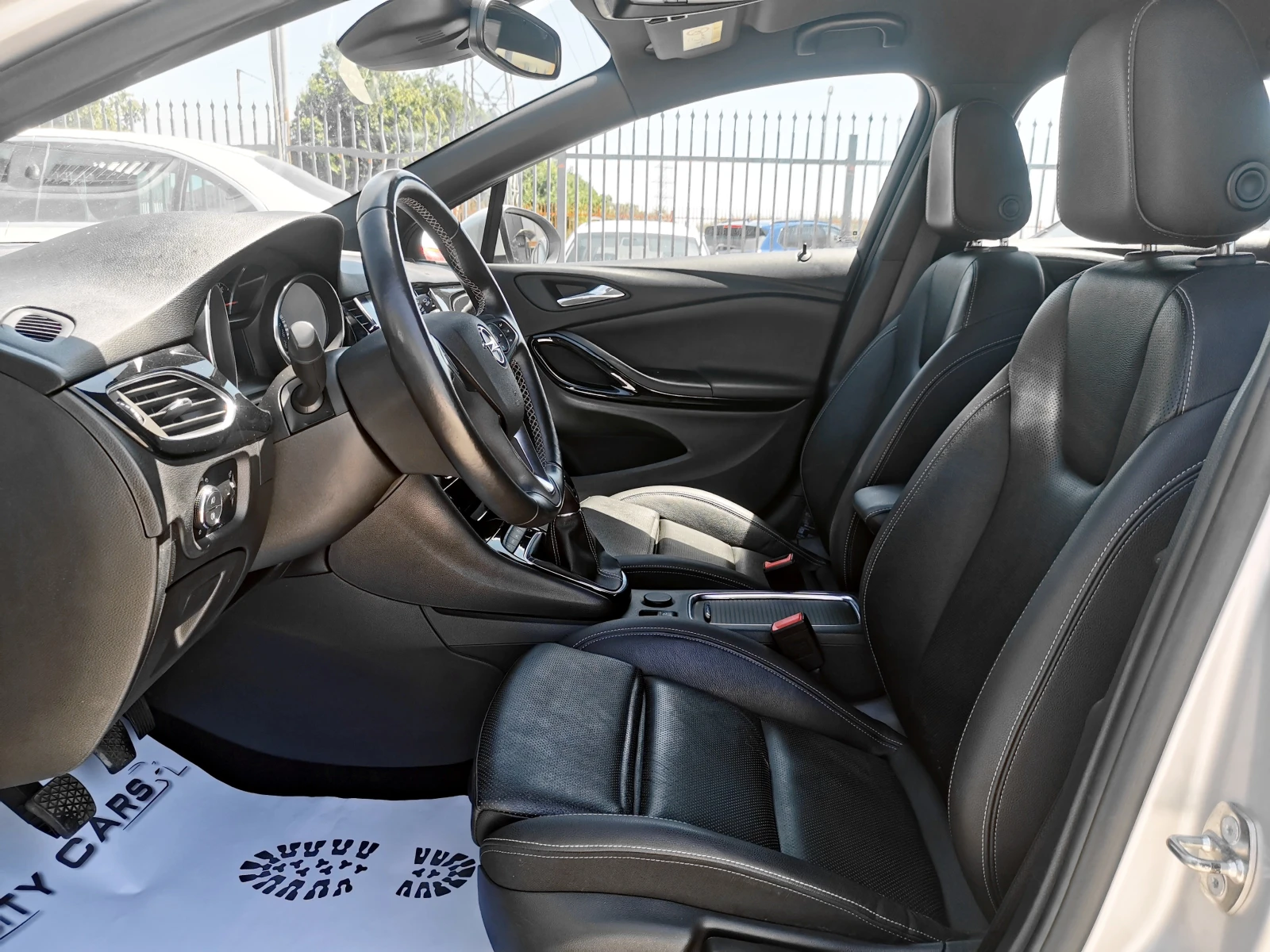 Opel Astra 1.6 CDTi - изображение 10