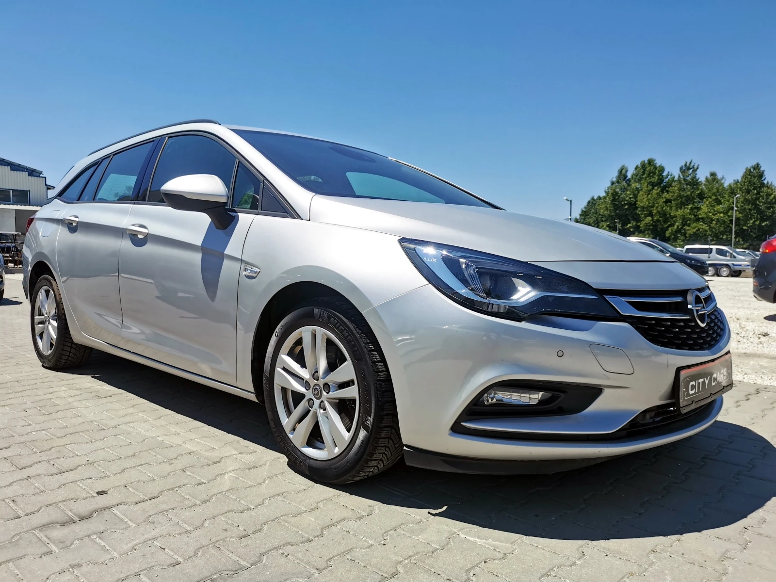 Opel Astra 1.6 CDTi - изображение 6