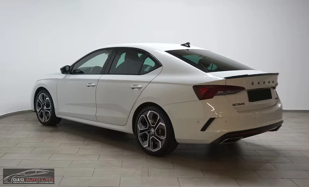 Skoda Octavia 2.0VRS/245HP/DSG/HUD/CAM/AMBI/LED/AHK/KLESS/135g - изображение 4