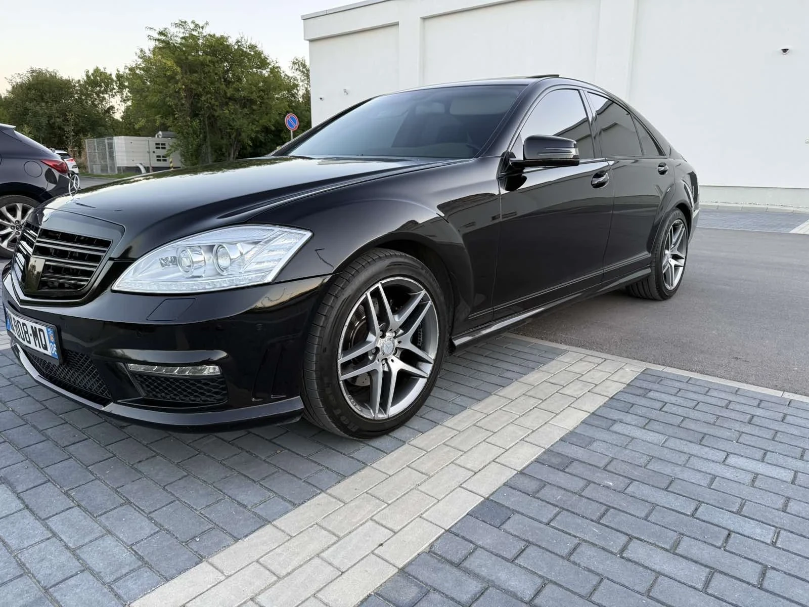 Mercedes-Benz S 320 CDI / AMG / FACE / !!!!!!!!! ТОП СЪСТОЯНИЕ !!!!!!! - изображение 2